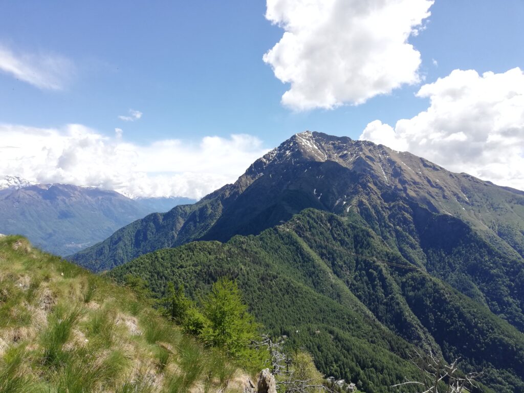 Monte Legnone visto da Legnoncino